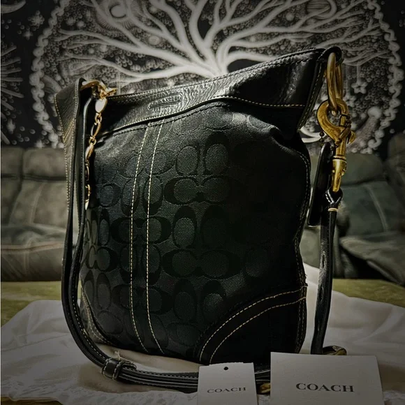 Vintage Y2K Coach Black and Gold Shoulder Bag crossbody purse 2006 - Picture 13 of 17